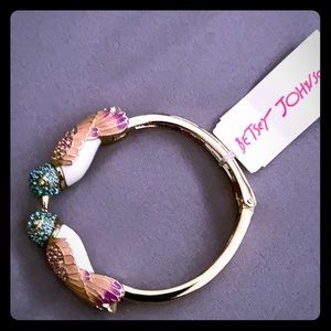 Betsey Johnson hummingbirds bracelet